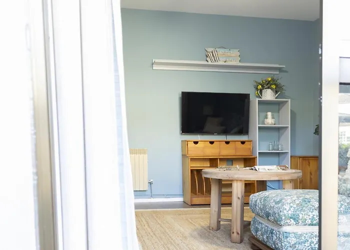 Bleumaison-apartamentos Lubians 2 *